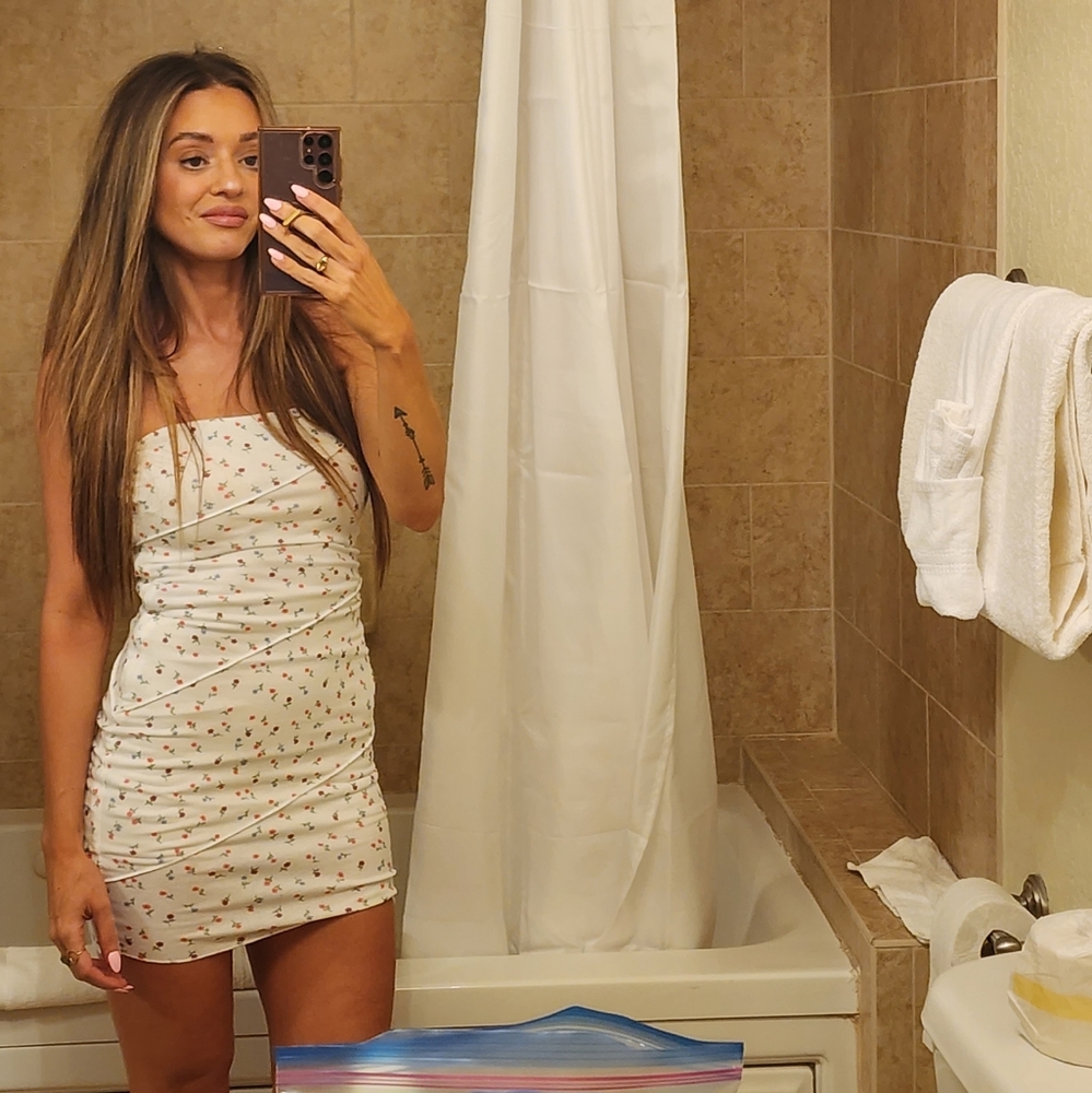 Hi! I'm Rebekah ๐ - Picture 7 of 11